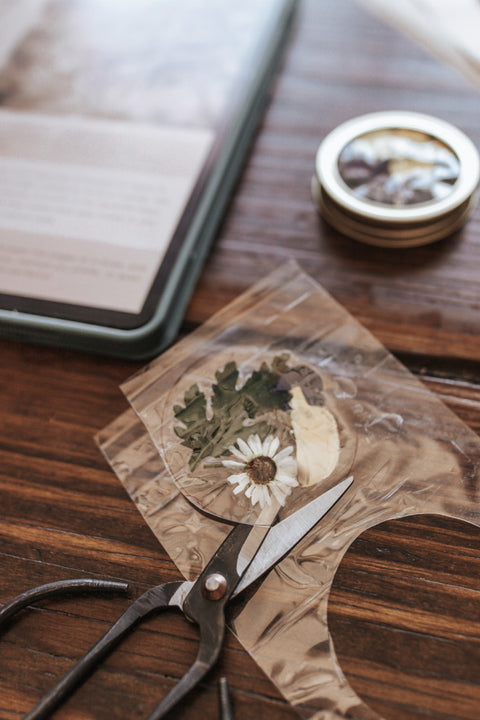 Nature Handicraft Ebook Vol. 1: A Year of Nature Handicrafts