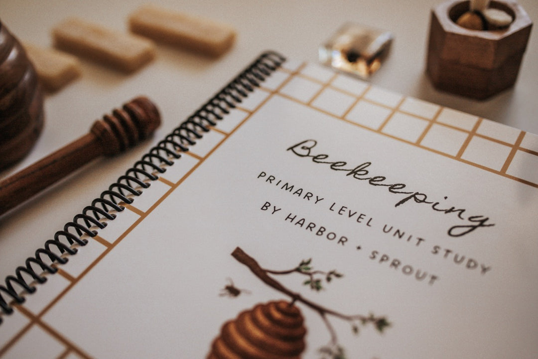 DIGITAL Beekeeping Primary Level Unit Study – Harbor and Sprout