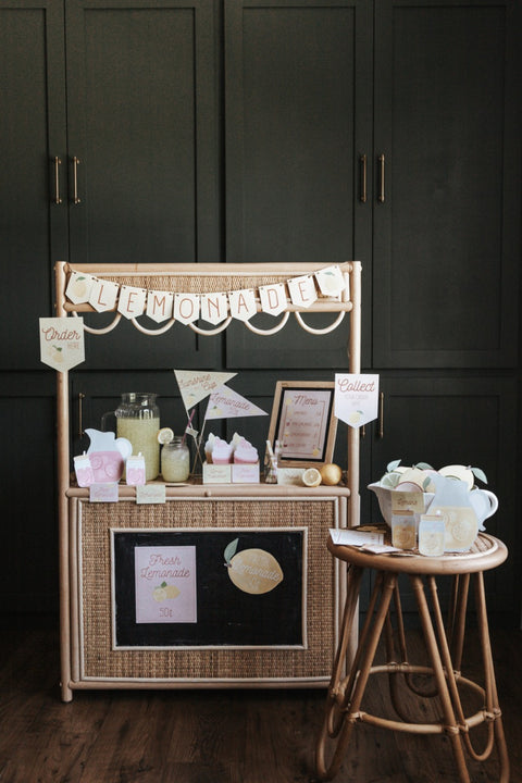 Lemonade Stand Dramatic Play Set